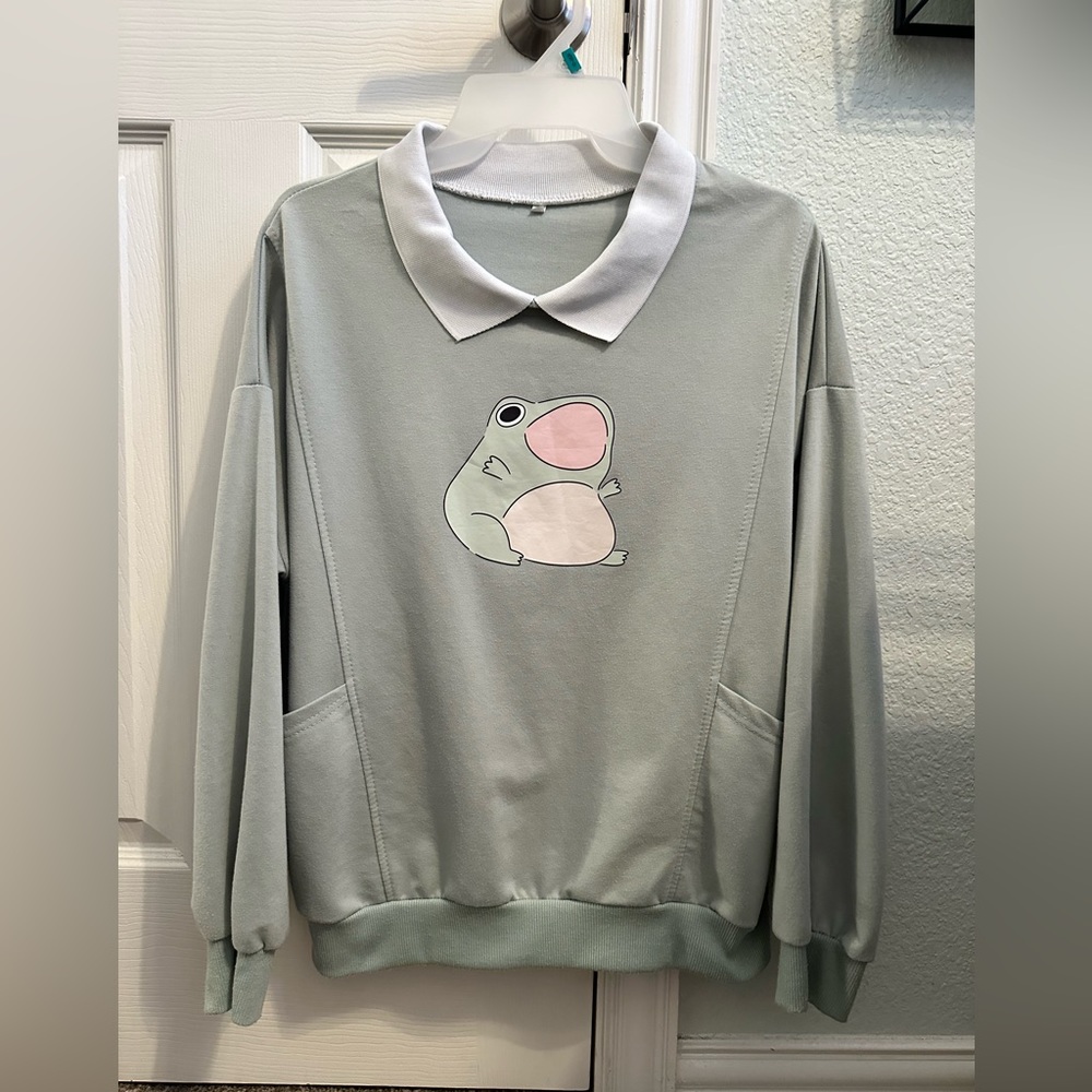 Collared long sleeve top
